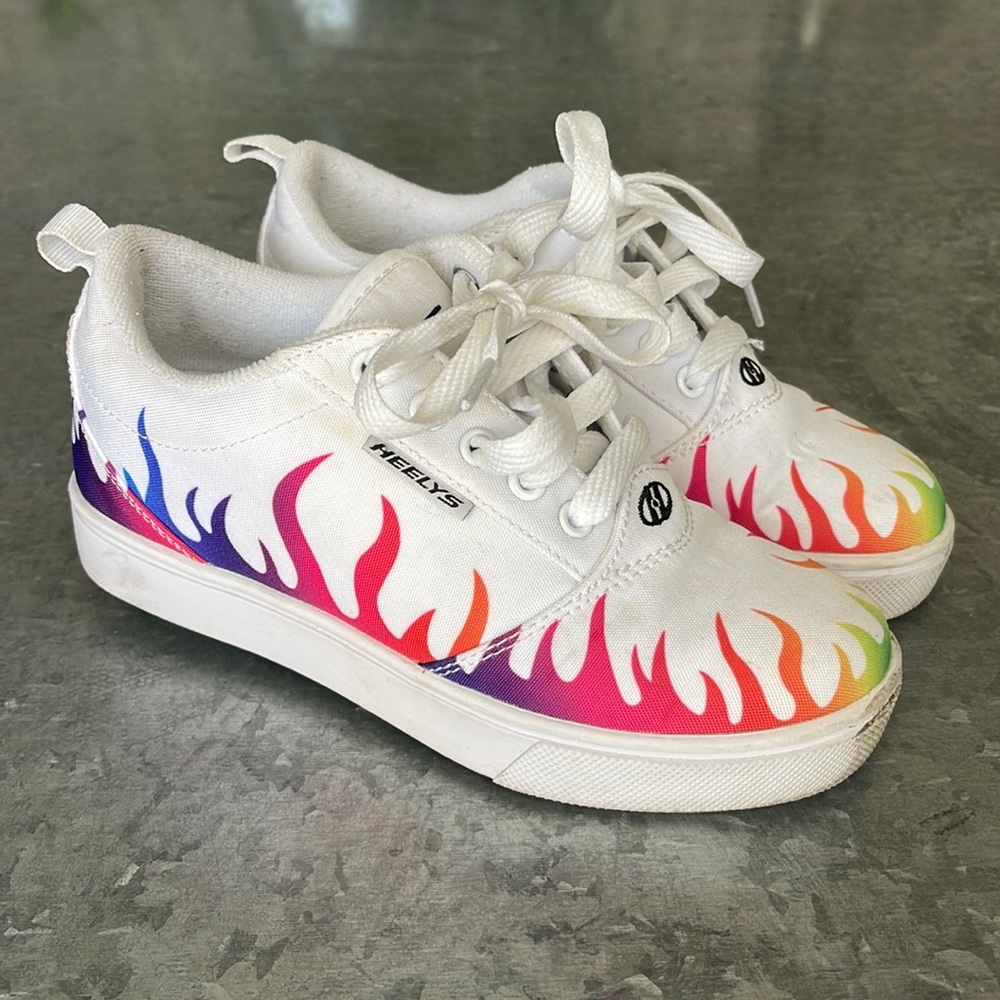 Heelys size youth 2 minimally worn